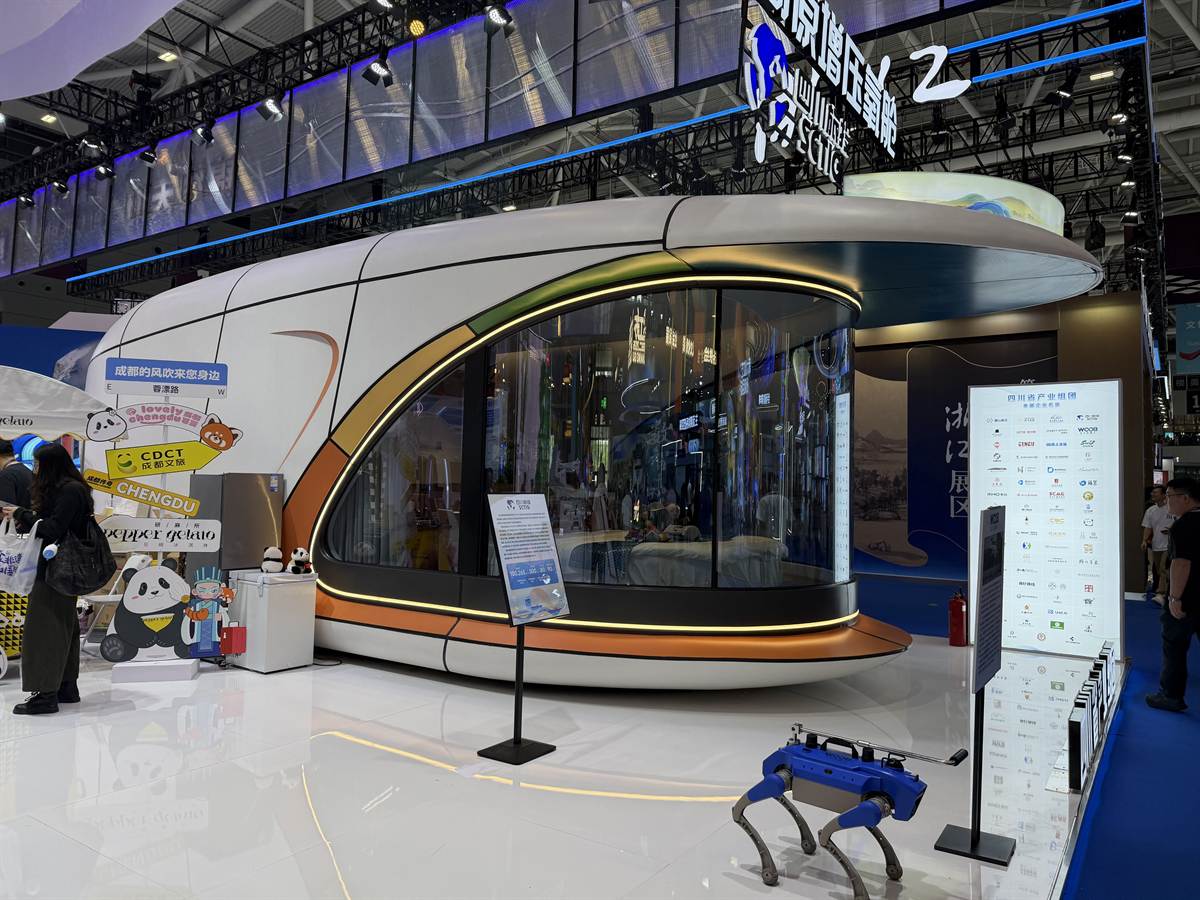 Space capsule cabin exhibition display