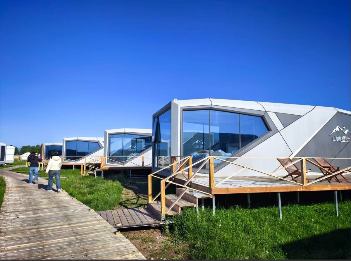 Sunhomee installed capsule cabin deck reference